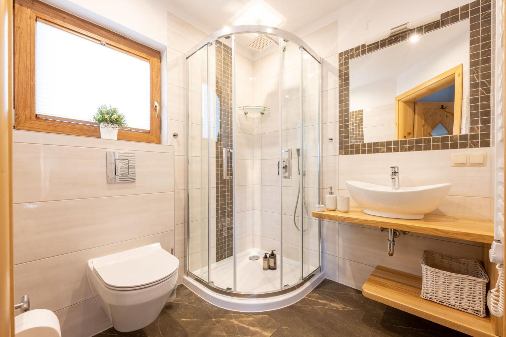זקופאנה Lux-House & Jacuzzi Sauna מראה חיצוני תמונה